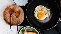 Bara en ingrediens – och du får världens godaste stekta ägg